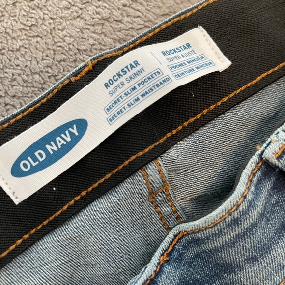 Old navy rockstar jeans - Picture 5 of 12